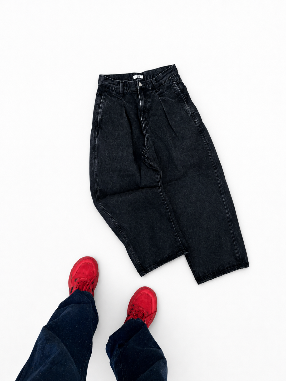 Noir Baggy Denim