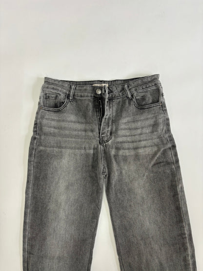 Men's Charcoal Wash Straight-Leg Denim