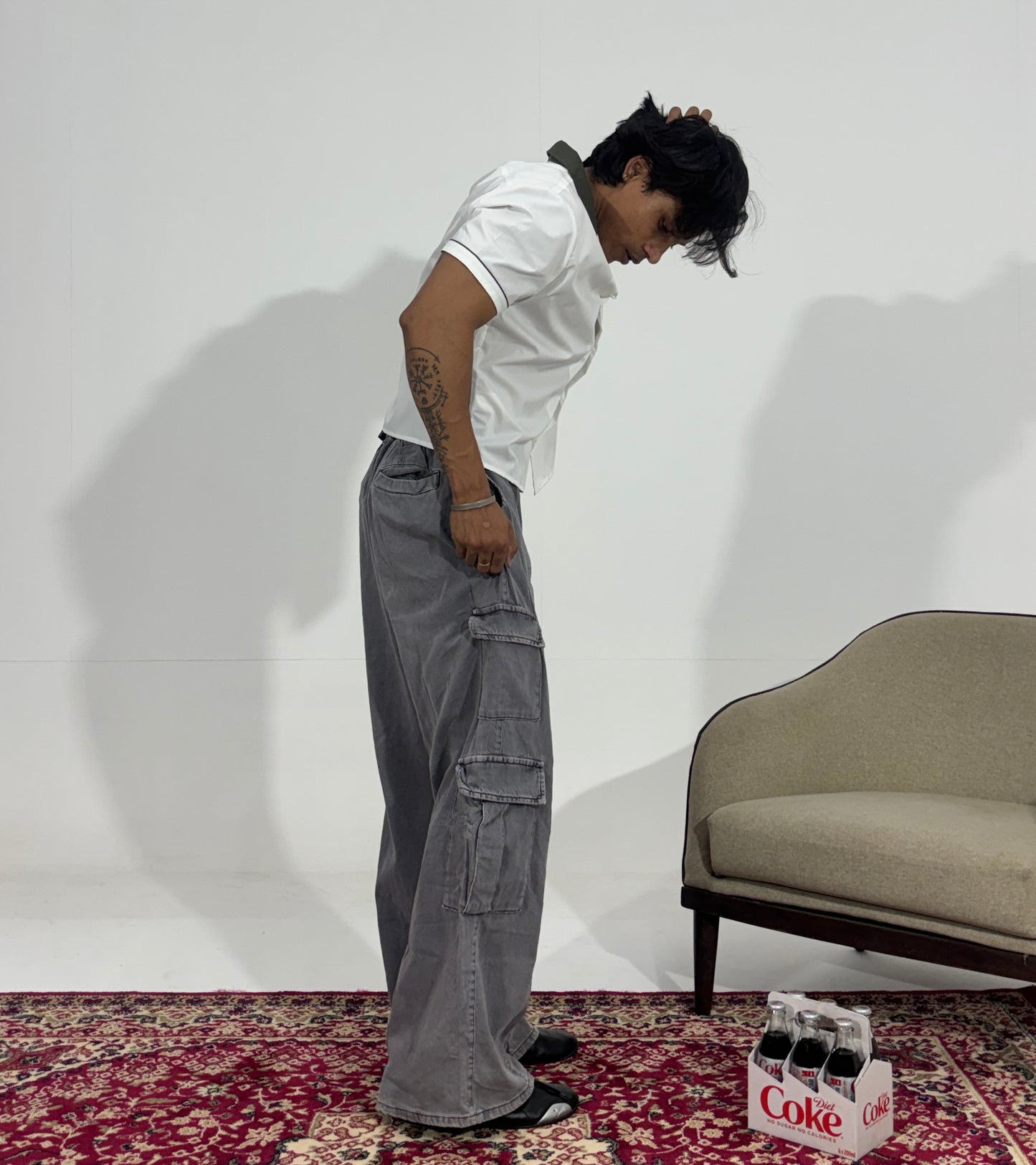 Men's Charcoal Wide-Leg Cargo Jeans