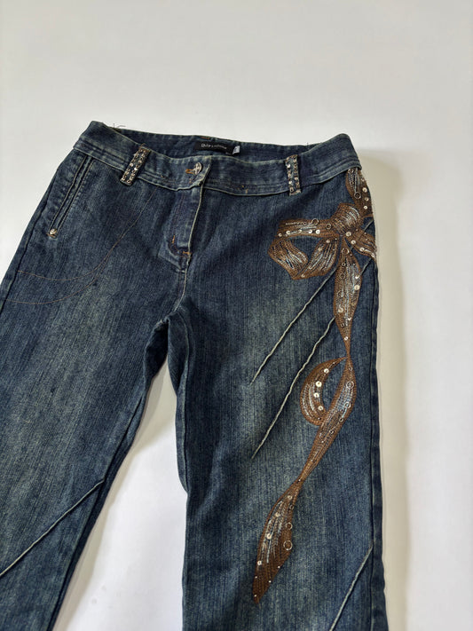 Dark ribbon detailed straight cut jeans