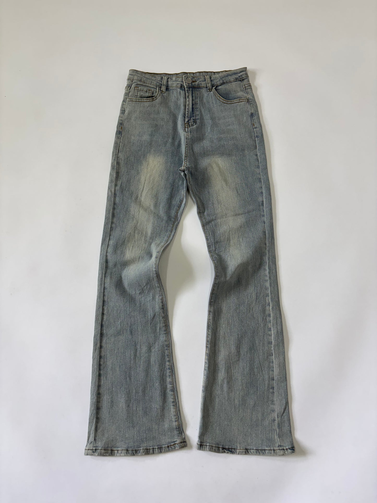Flattering high-rise waist denims