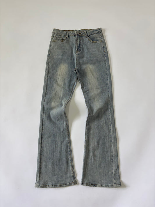 Flattering high-rise waist denims