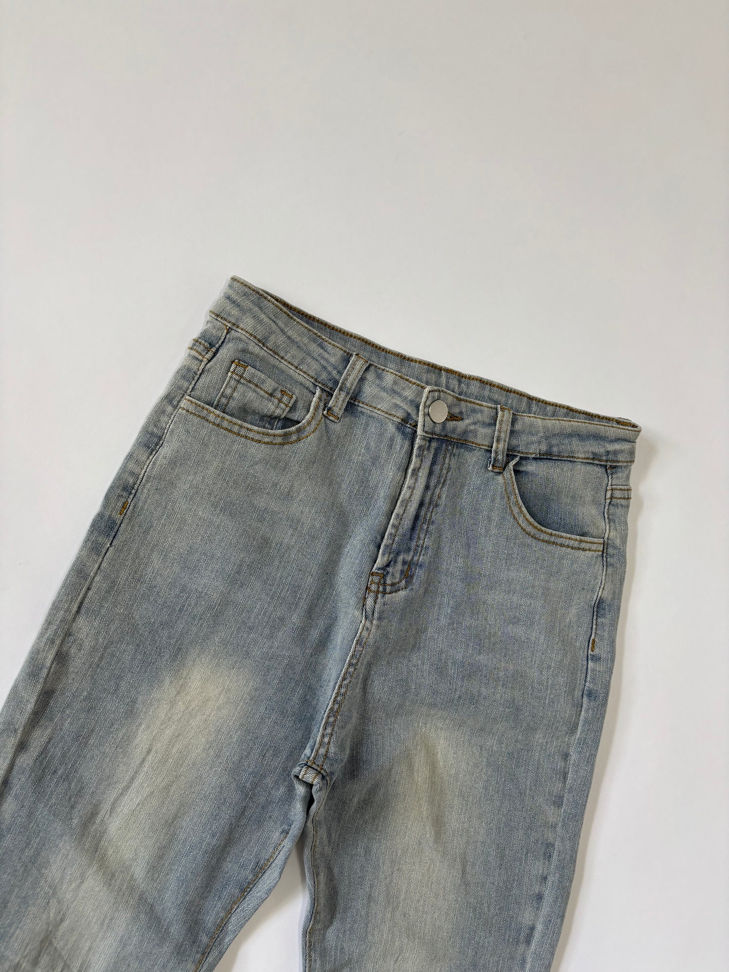 Flattering high-rise waist denims