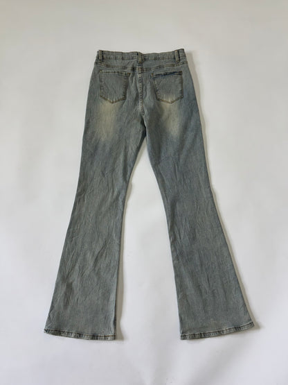Flattering high-rise waist denims