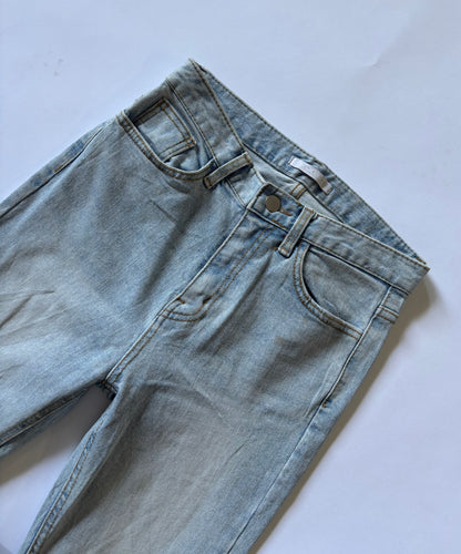 Light Wash Flared Women's Jeans