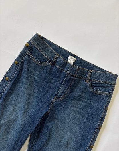 Snap-Side Wide Leg Jeans