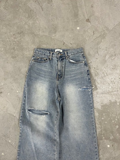 Vintage Light Wash Baggy Distressed Wide-Leg Denim