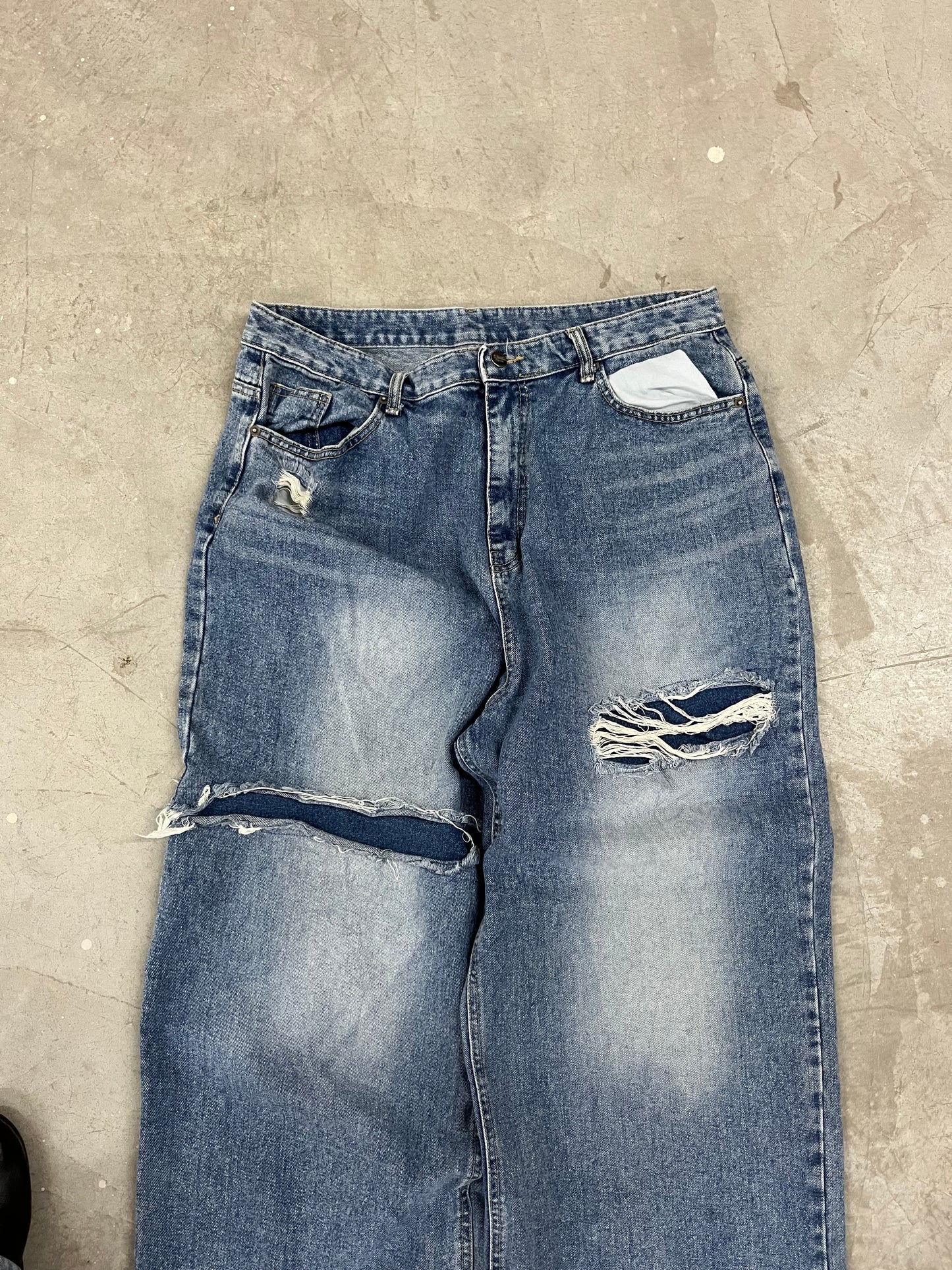 Distressed Vintage Wash Wide-Leg Denim